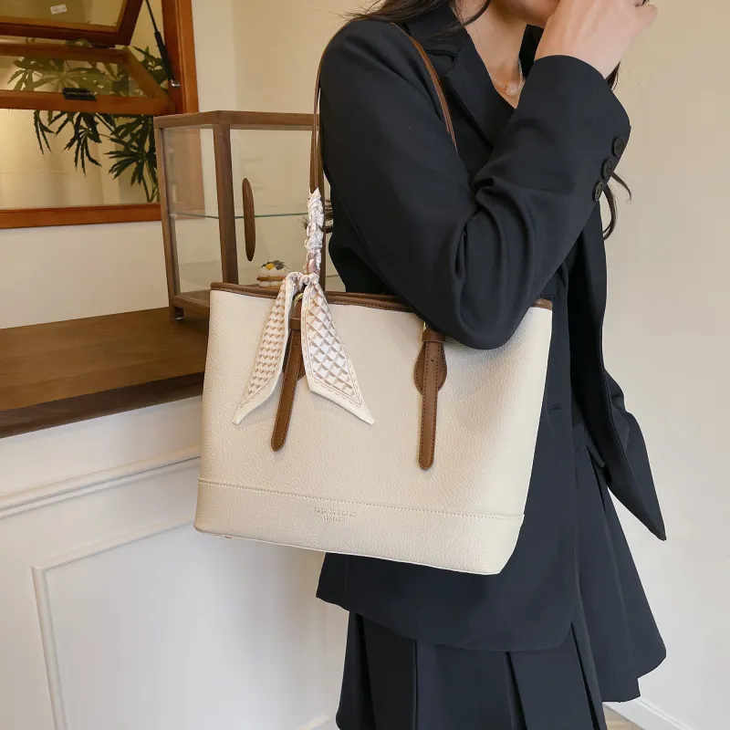 XIANGSU Pu Shoulder Bag Women's White/Black/Khaki/Brown-1