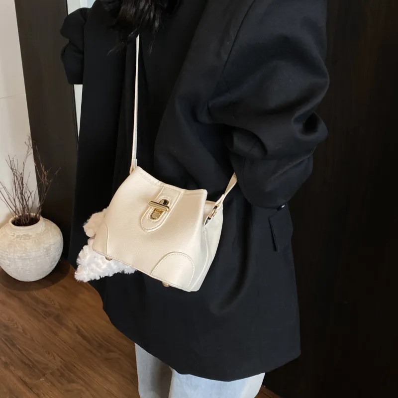 XIANGSU PU Crossbody One Shoulder Handbag Women's White/Black/Yellow/Blue-3