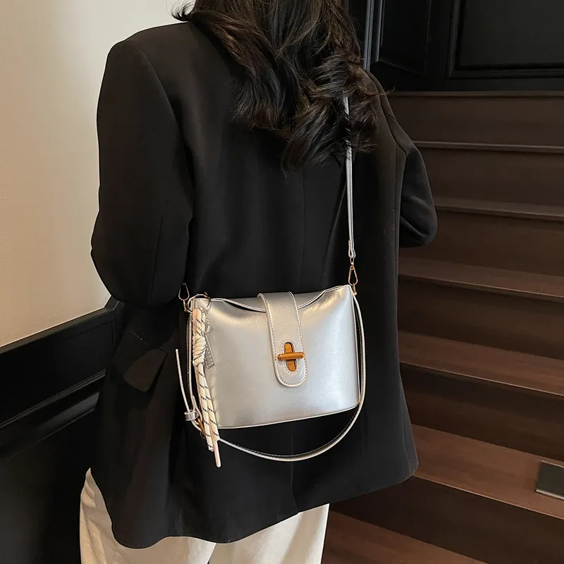 XIANGSU PU Shoulder Bag Regular Women's Silver/White/Pink/Black-2