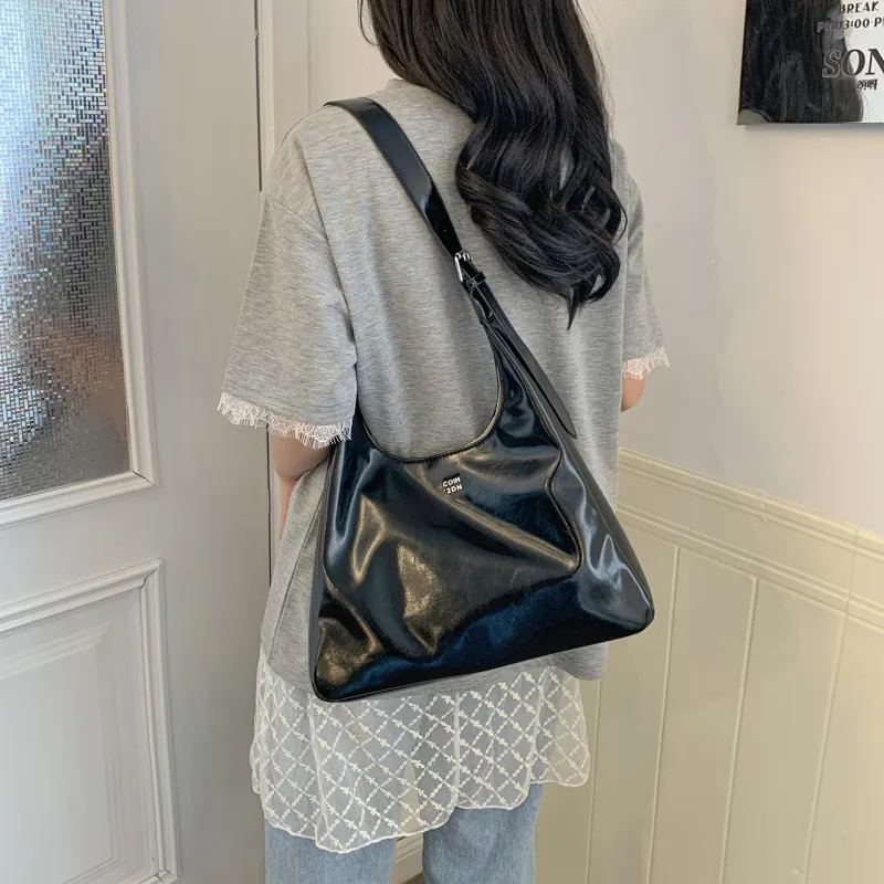 XIANGSU Pu Shoulder Bag Women's White/Silver/Black/Pink-14