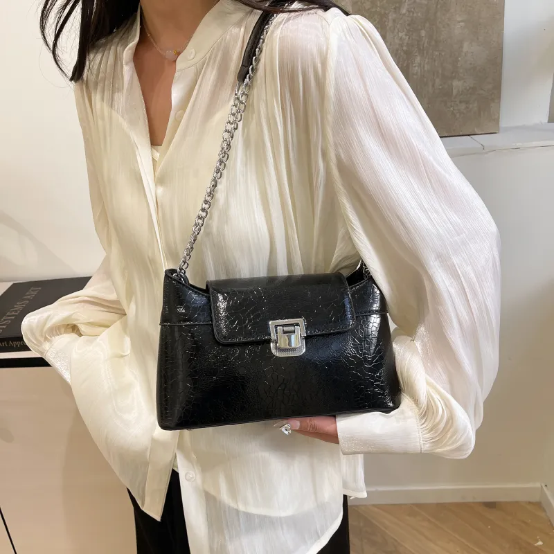XIANGSU PU Shoulder Bag Women's Ecru/Silver/Black/Red/Pink/Brown-13