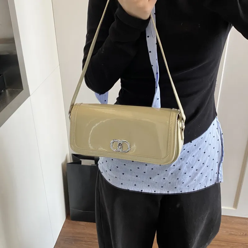 XIANGSU PU Shoulder Bag Regular Women's White/Silver/Black/Pink/Green/Red-31
