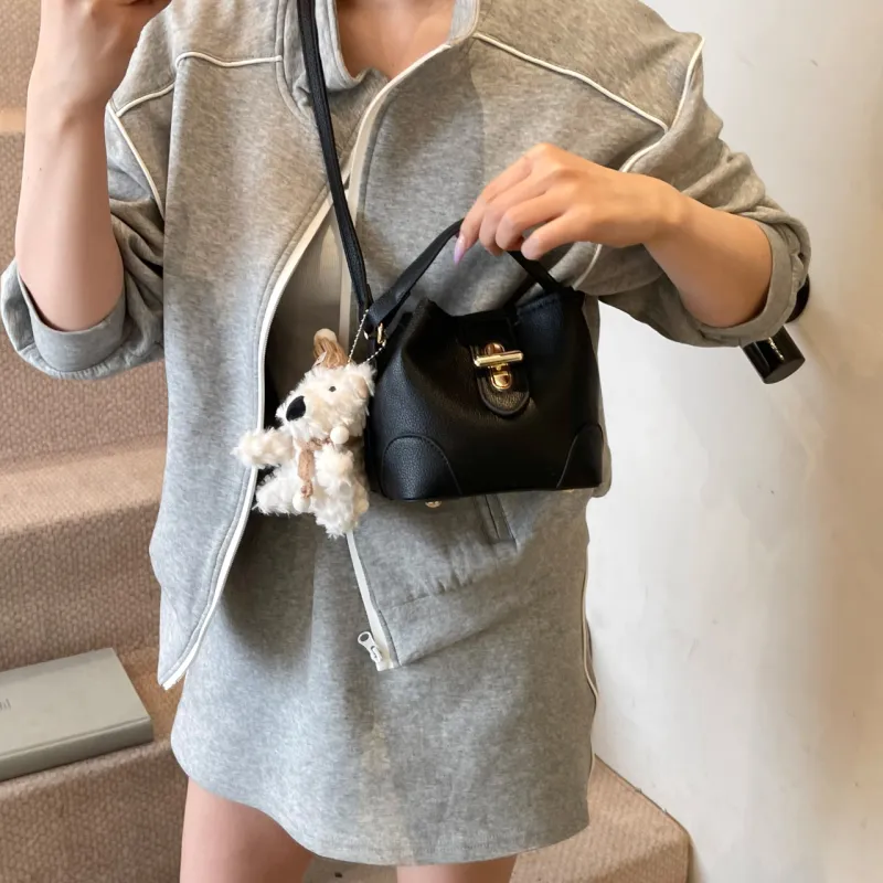 XIANGSU PU Crossbody One Shoulder Handbag Women's White/Black/Yellow/Blue-7