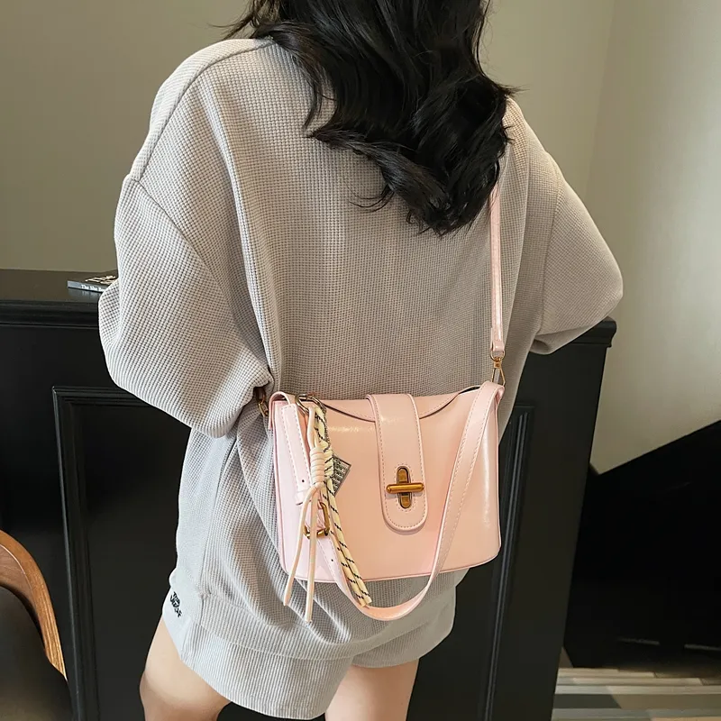 XIANGSU PU Shoulder Bag Regular Women's Silver/White/Pink/Black-15