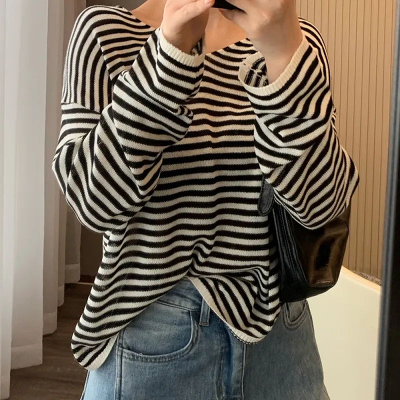 ERIRI Knitwear Women's V Neck Stripes-1