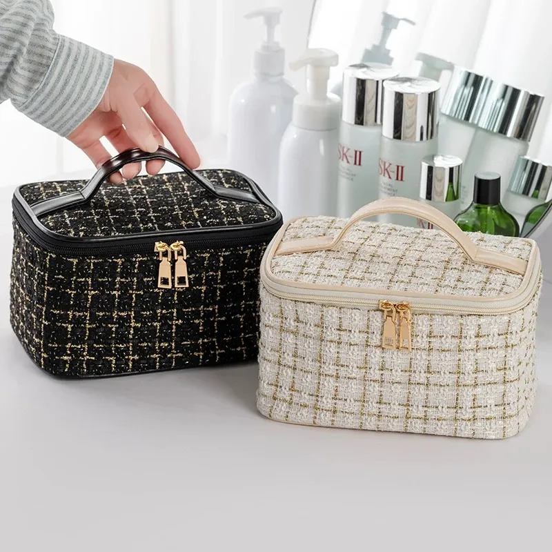 Ji Shengrui Chanel Inspired Large Capacity Portable Storage Bag Multifunction Elegant Toiletry Bag Beauty Storage Box-6