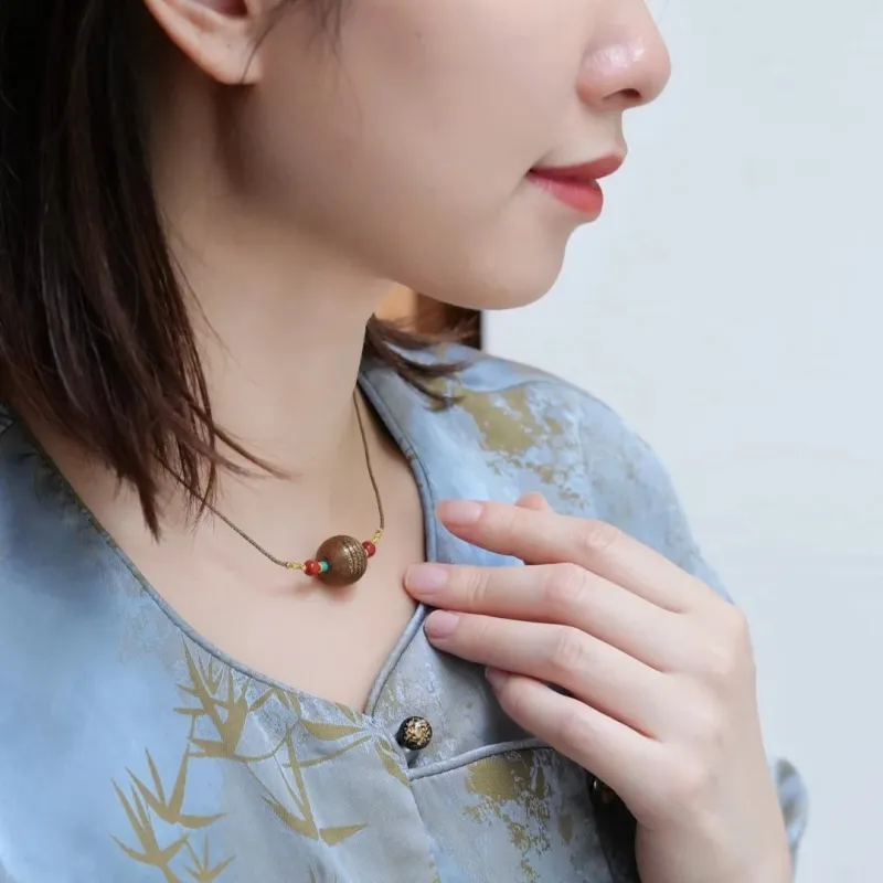 RIXIANGWAN Fragrance Agarwood Pendants Unisex-4