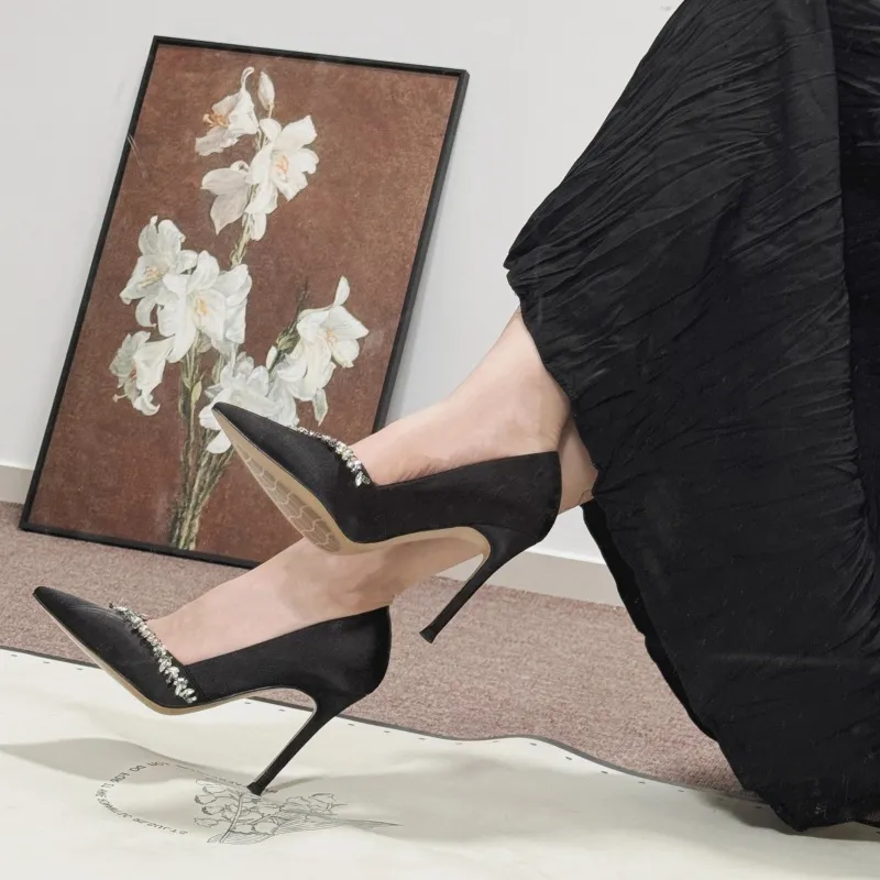 LXVB Slim Heel High Heels Women's Black-4