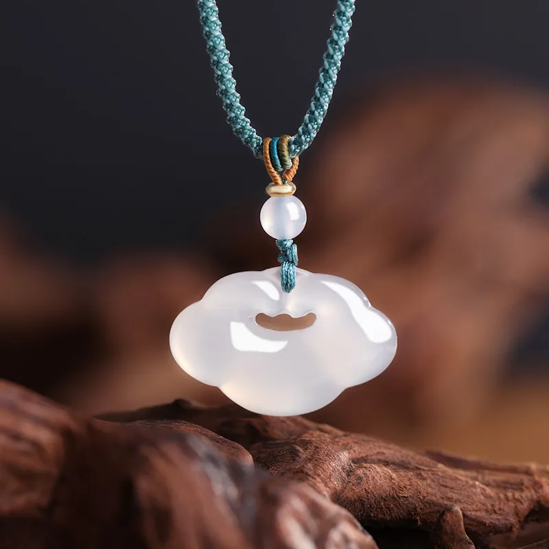 Zhou Jifeng Chalcedony Necklaces Unisex-1