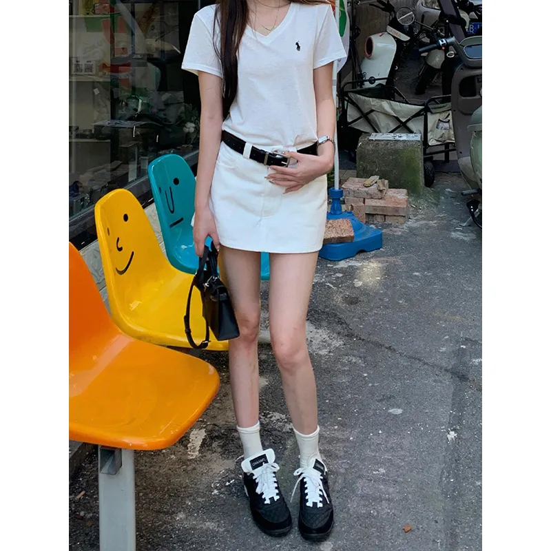 HNUF Denim Shorts Women's White Short Skirt Pants+Red Heart Gift Box-3