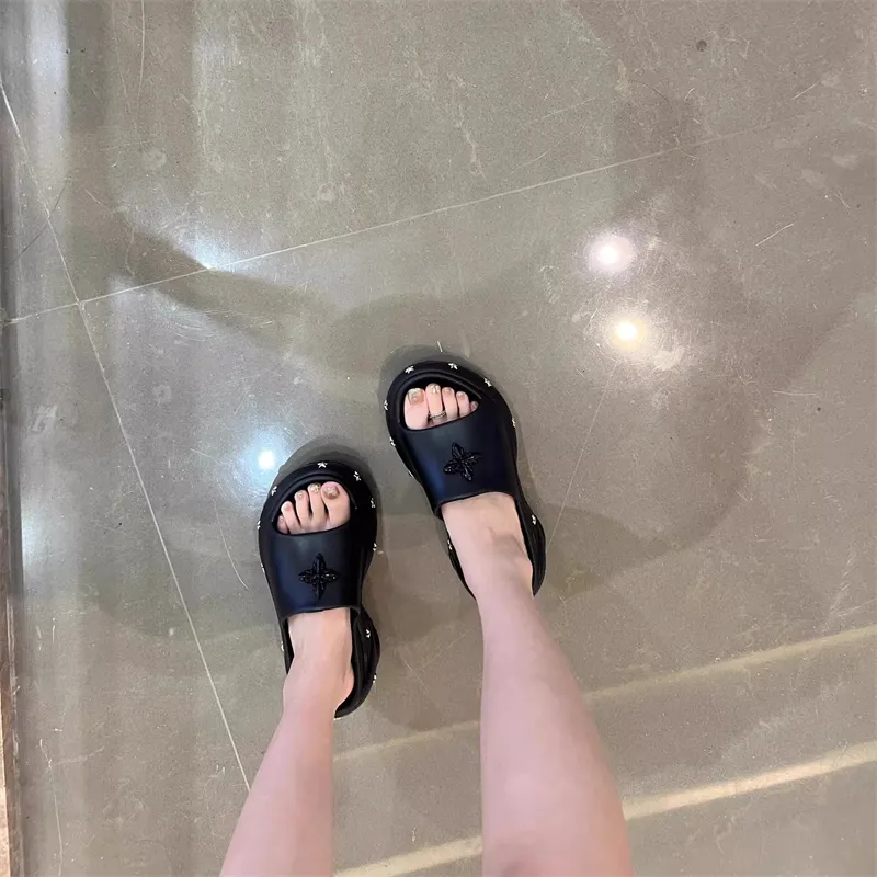 NUNZ Odor Resistant Slide Slippers Women's Black-4