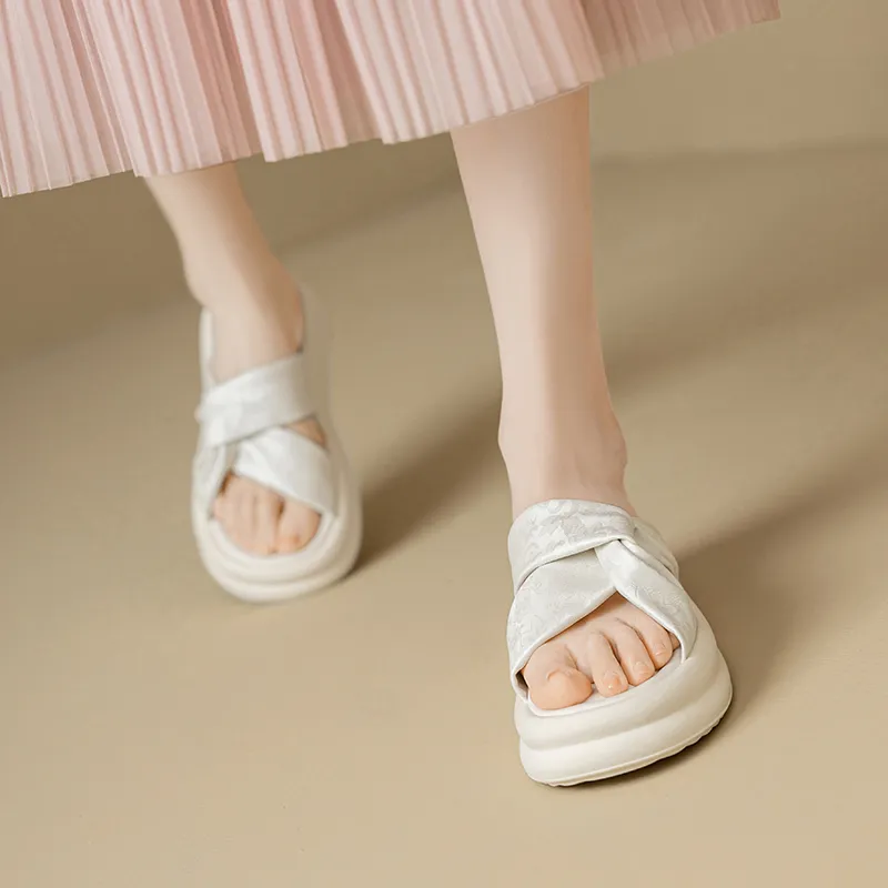 NUNZ Slip Resistant Abrasion Resistant Slide Slippers Women's-1