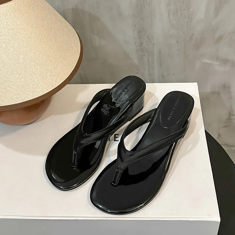 NUNZ Rubber Sole Flip Flops Women's-7