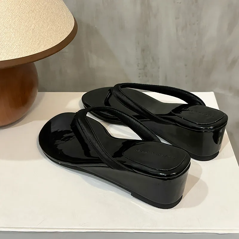 NUNZ Rubber Sole Flip Flops Women's-8