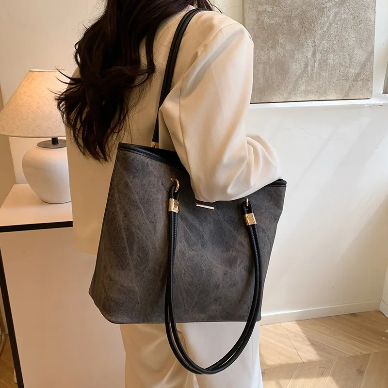 Yalu PU Shoulder Bag Regular Women's Dark Tea/Ecru/Blue/Pink-17