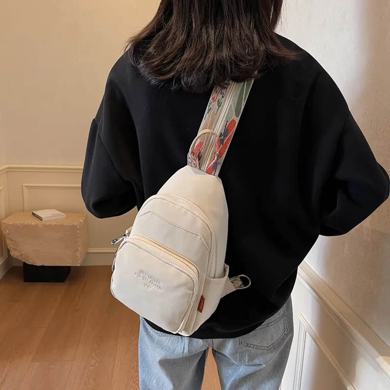 Yalu Nylon Sling Bag Backpack Unisex White/Black-2