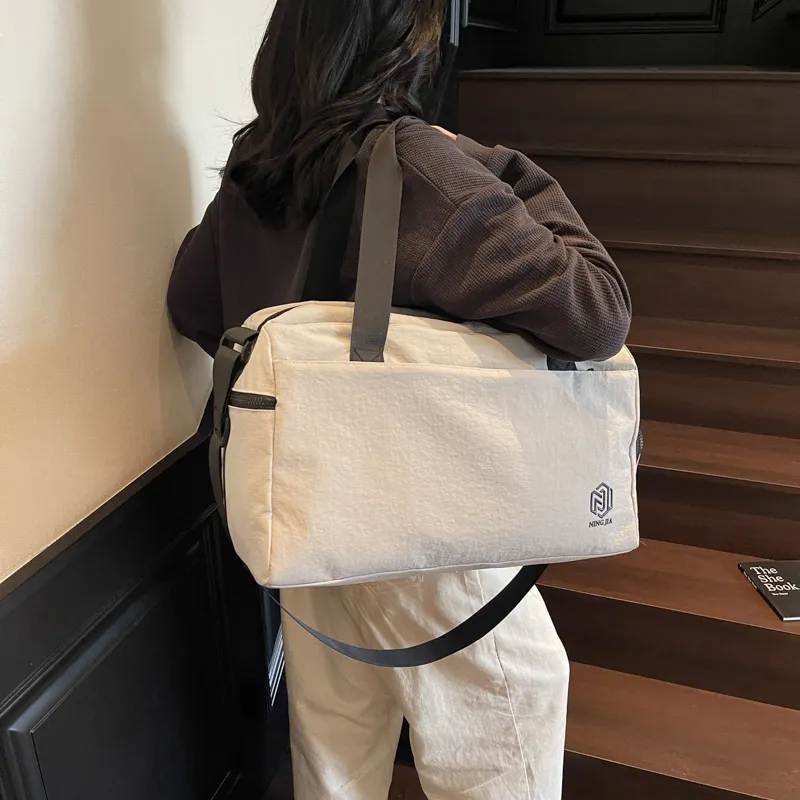 Yalu Nylon Travel Bag Multicolor-17