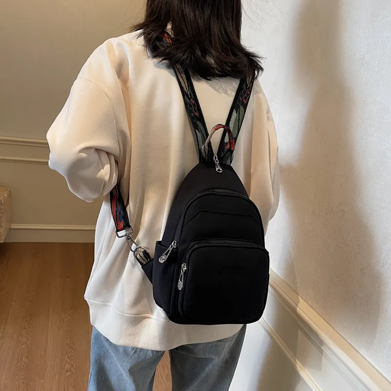 Yalu Nylon Sling Bag Backpack Unisex White/Black-10