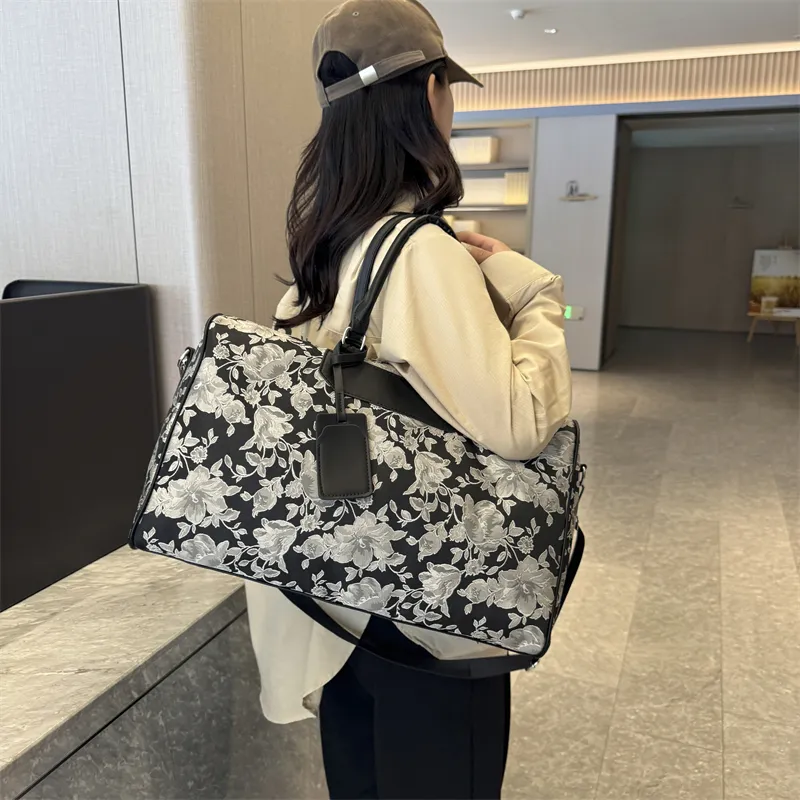 Yalu Nylon One Shoulder Handbag, Travel Bag Unisex Black White/Pink/Light Green-9