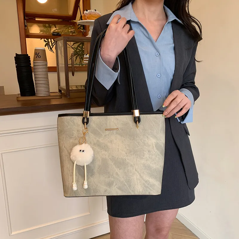Yalu PU Shoulder Bag Regular Women's Dark Tea/Ecru/Blue/Pink-19