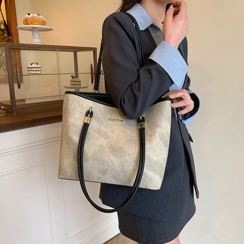 Yalu PU Shoulder Bag Regular Women's Dark Tea/Ecru/Blue/Pink-21