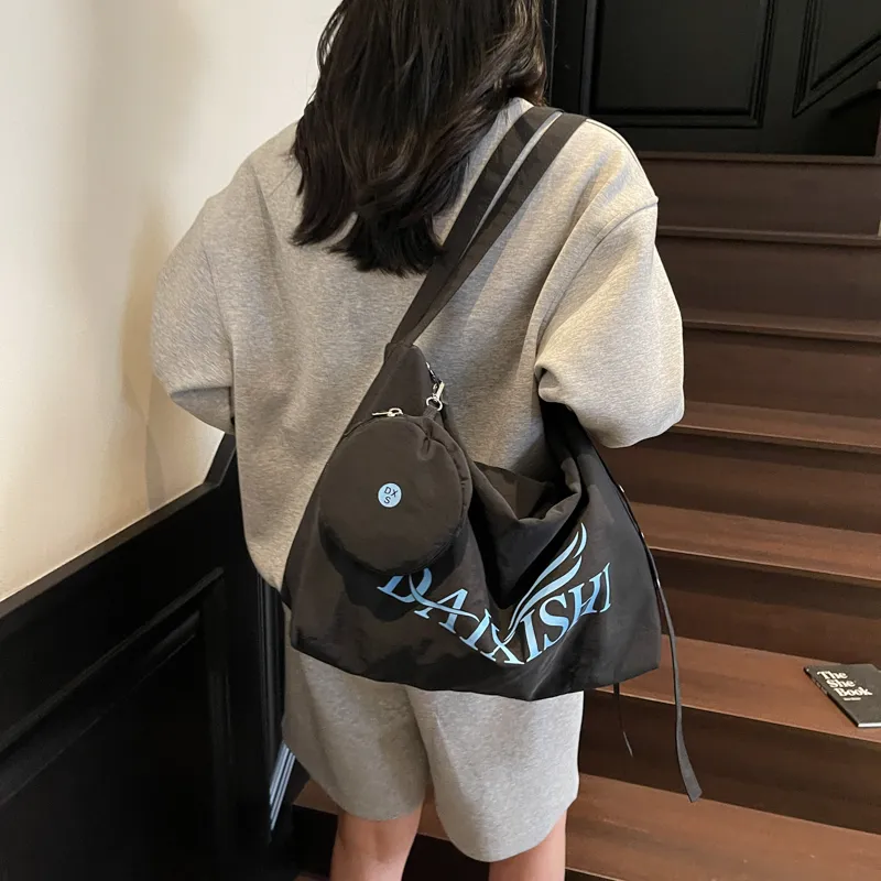 Yalu Nylon Shoulder Bag Women's Multicolor-3