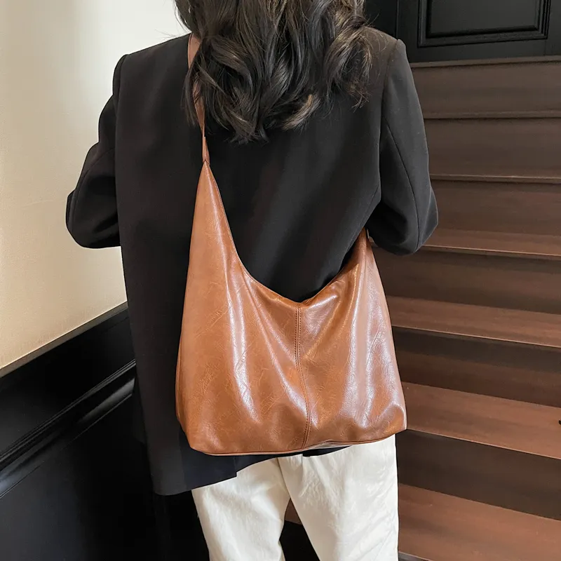 Yalu PU Shoulder Bag Regular Women's Black/Khaki/Brown-17