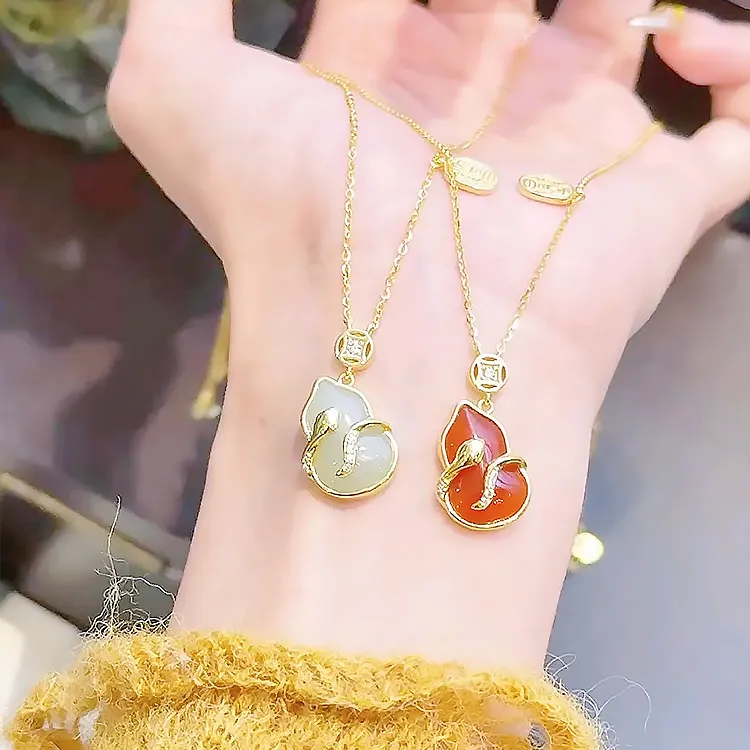Zheng Tai Fook Chalcedony Necklaces Unisex-2