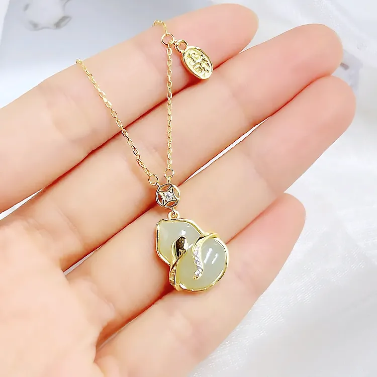 Zheng Tai Fook Chalcedony Necklaces Unisex-8