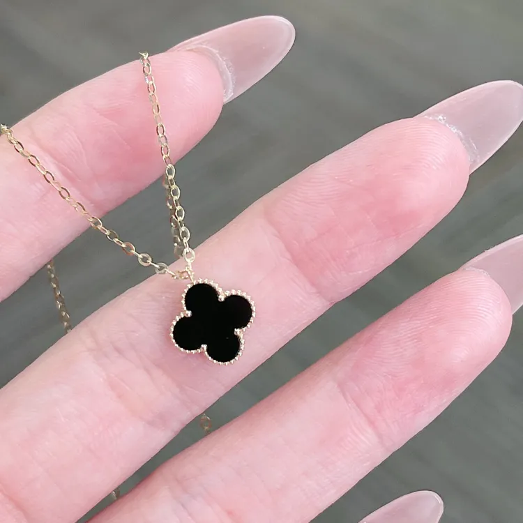 Zheng Tai Fook Mother Of Pearl Necklaces Women's-3