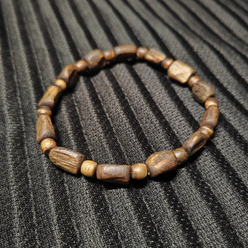 Guansha Qinan Agarwood 5.3g Beaded Bracelet Unisex-2