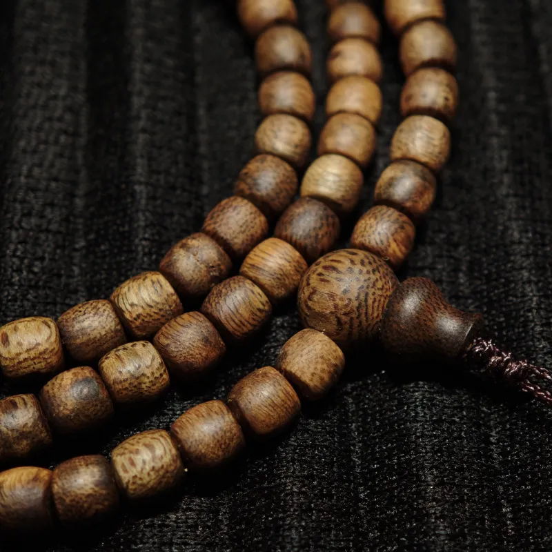 Guansha Qinan Agarwood Zodiac Year Beaded Bracelet Unisex-2