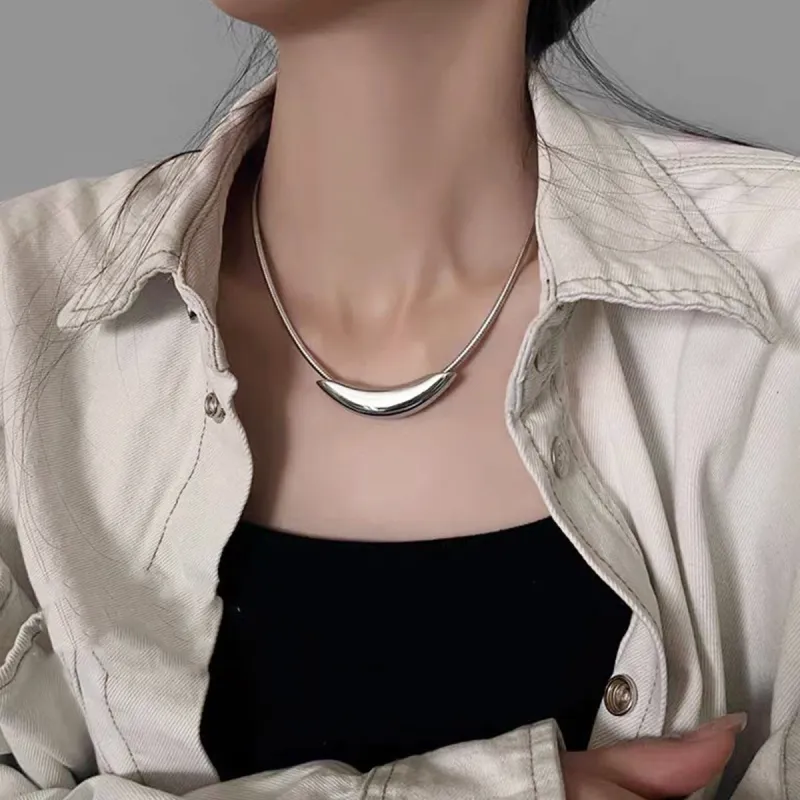 MGS Niche Cool Minimalist Luxury Fashion Elegance Advanced Vintage Atmosphere Everyday Versatile Exquisite Box Unisex-12