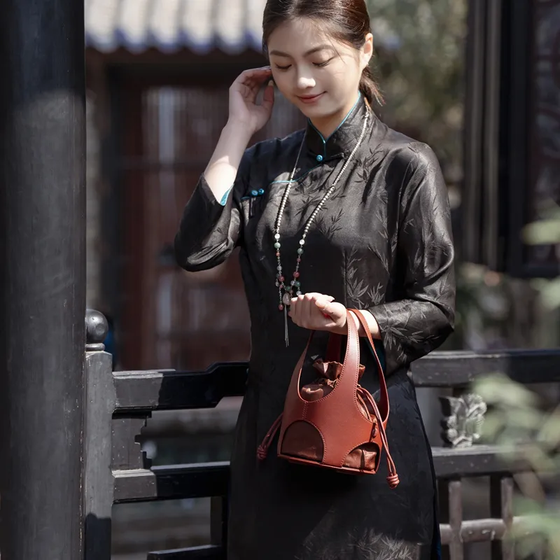 Liang Jin Ji Mulberry Silk Handbag Women's Red/Purple-5
