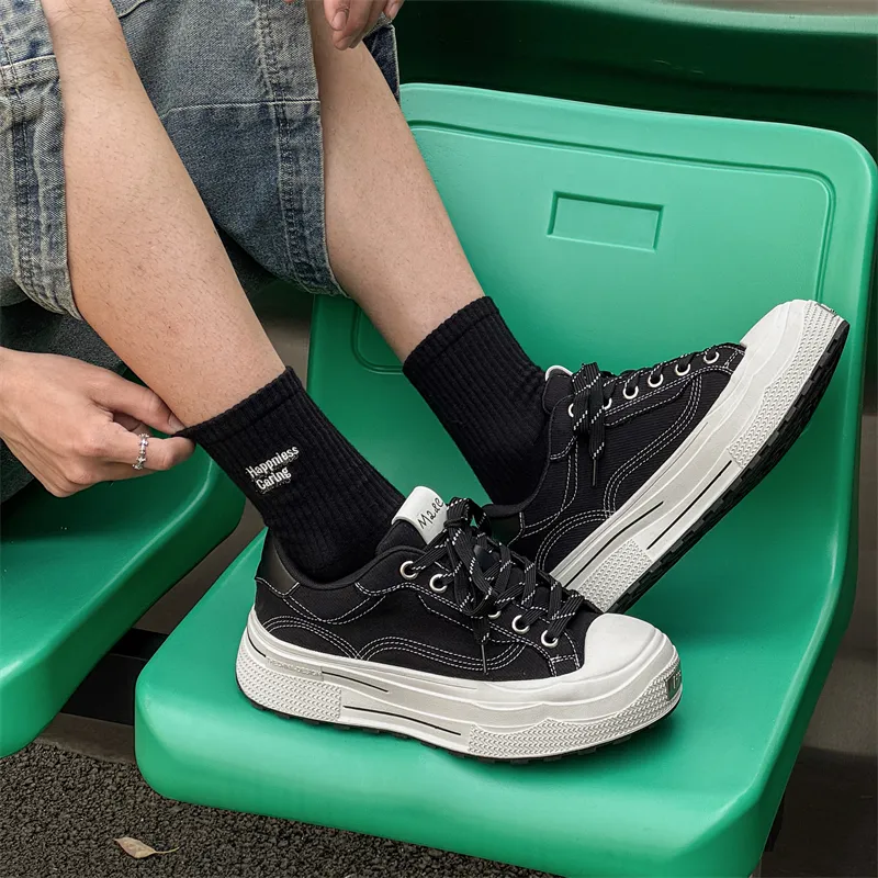 MOMGOG Slip Resistant Cushioning And Breathable Low Top Skateboard Shoes Unisex Black-5