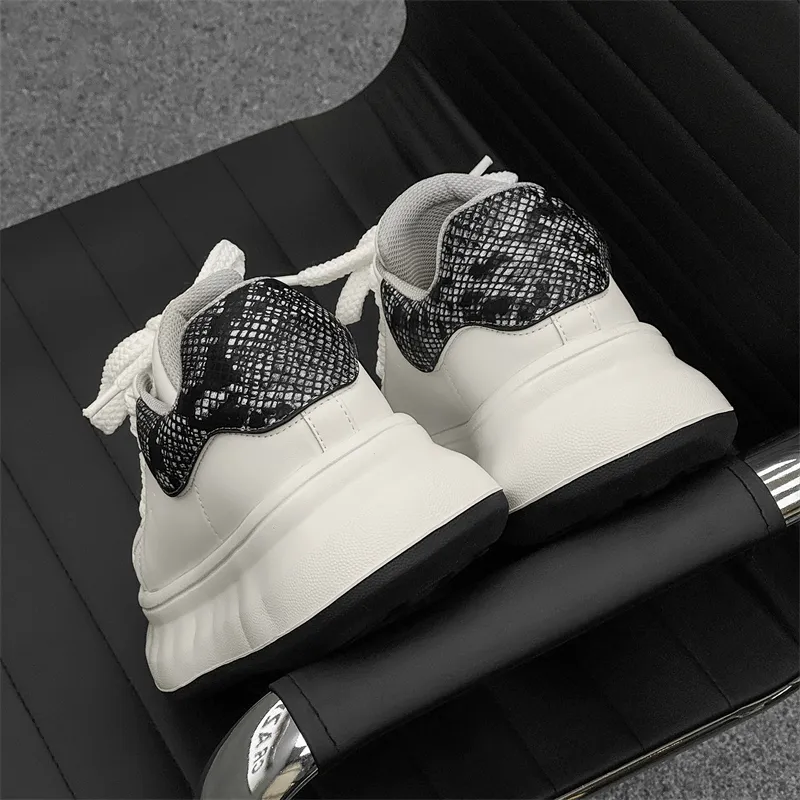 MOMGOG Low Top Skateboard Shoes Unisex-10