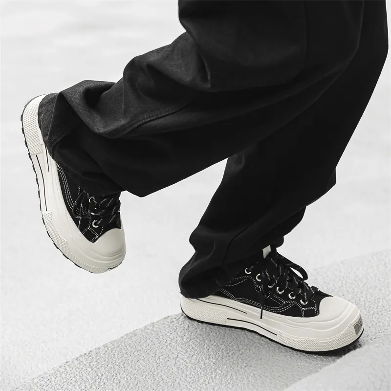 MOMGOG Low Top Skateboard Shoes Men's Black-2