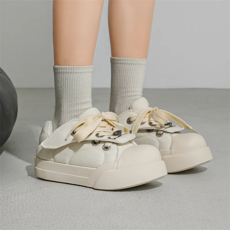 MOMGOG Anti Slip Wear Resistant Low Top Skateboard Shoes Unisex-10