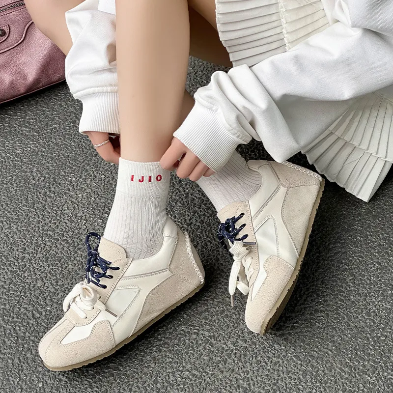 MOMGOG Abrasion Resistant Breathable Low Top Casual Shoes Women's-31