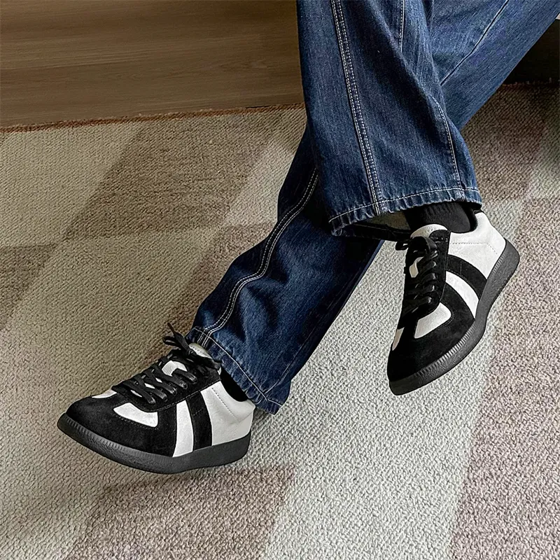 MOMGOG Non slip Lightweight Low Top Skateboard Shoes Unisex-8