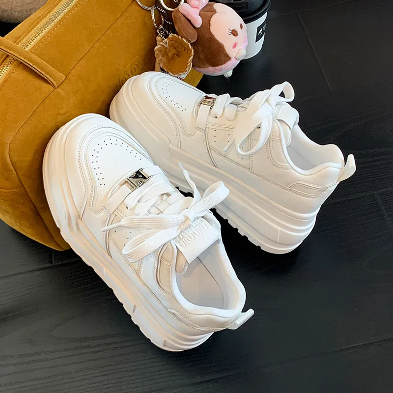 MOMGOG Abrasion Resistant Breathable Height Increasing Low Top Skateboard Shoes Women's White-2