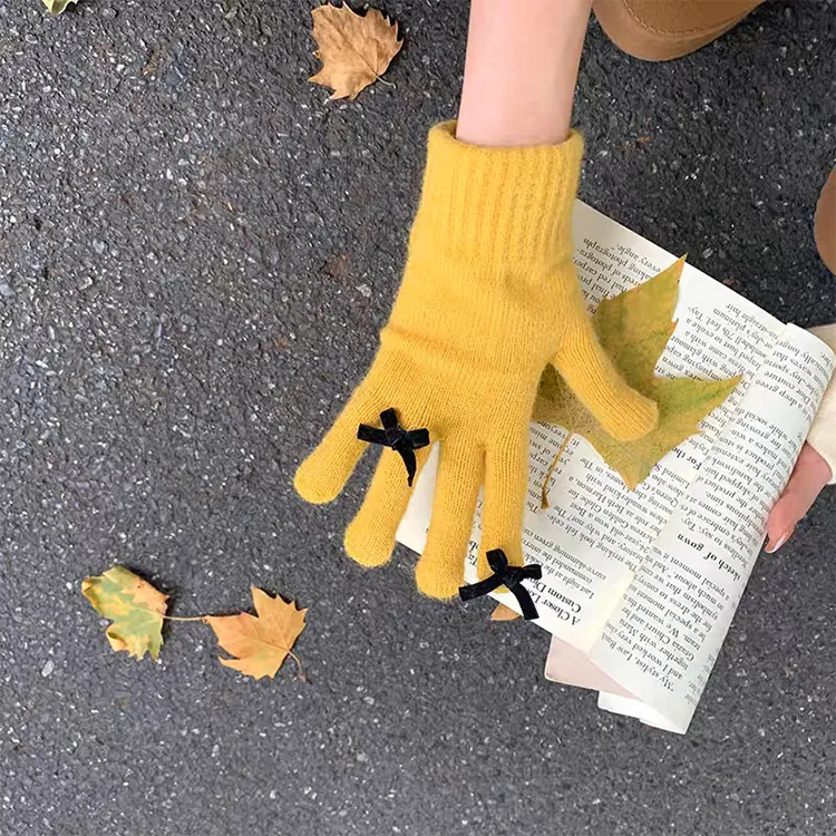 Lanza Acrylic Knit Gloves Women's-1