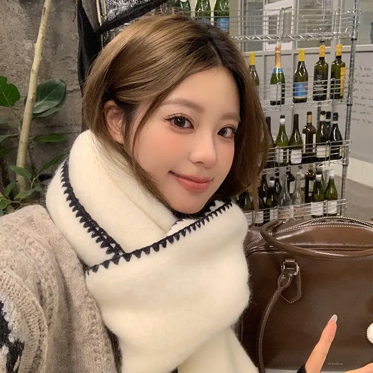 Lanza Knit Scarves Unisex-2
