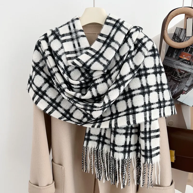 Lanza Knit Scarves Unisex-1