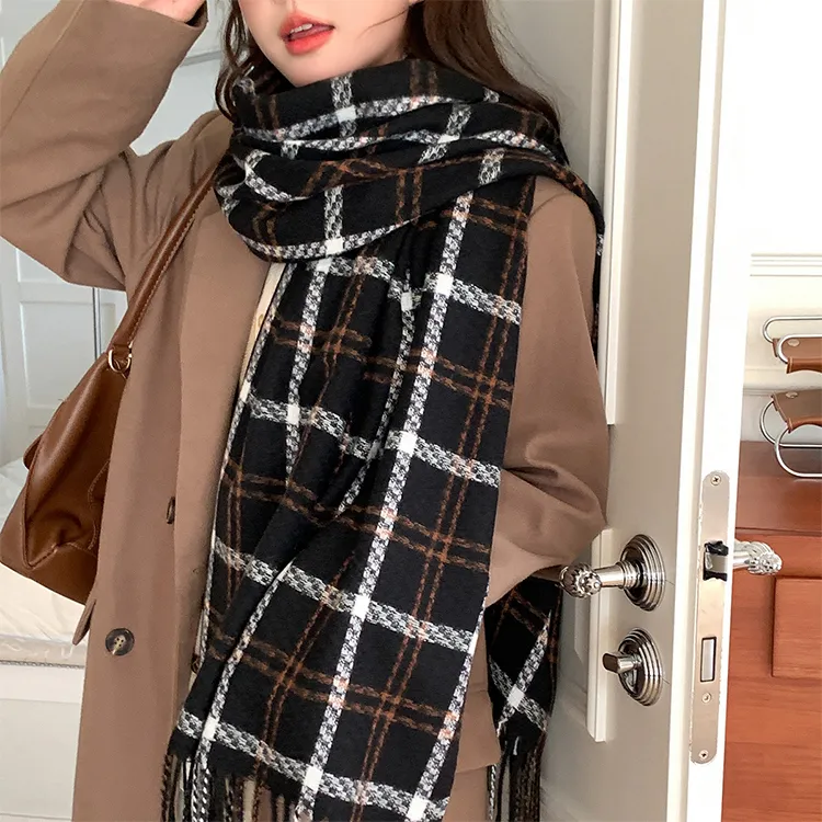 Lanza Polyester Knit Scarves Unisex-1