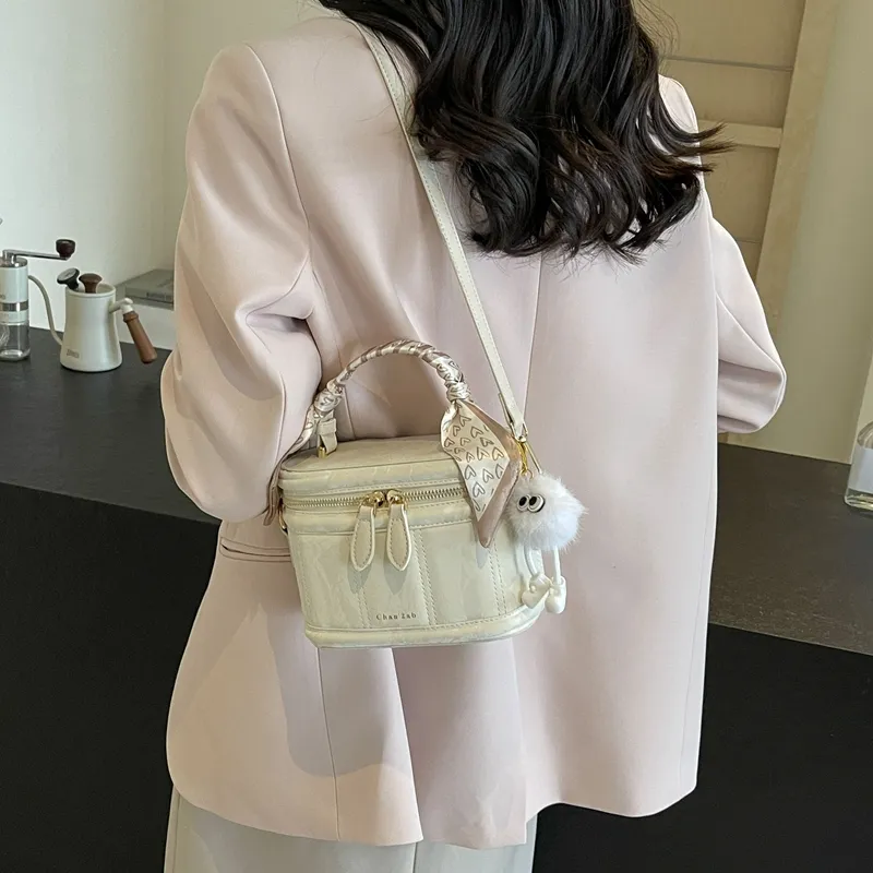 Miss Angel PU Handbag Regular Women's White/Black/Pink-20