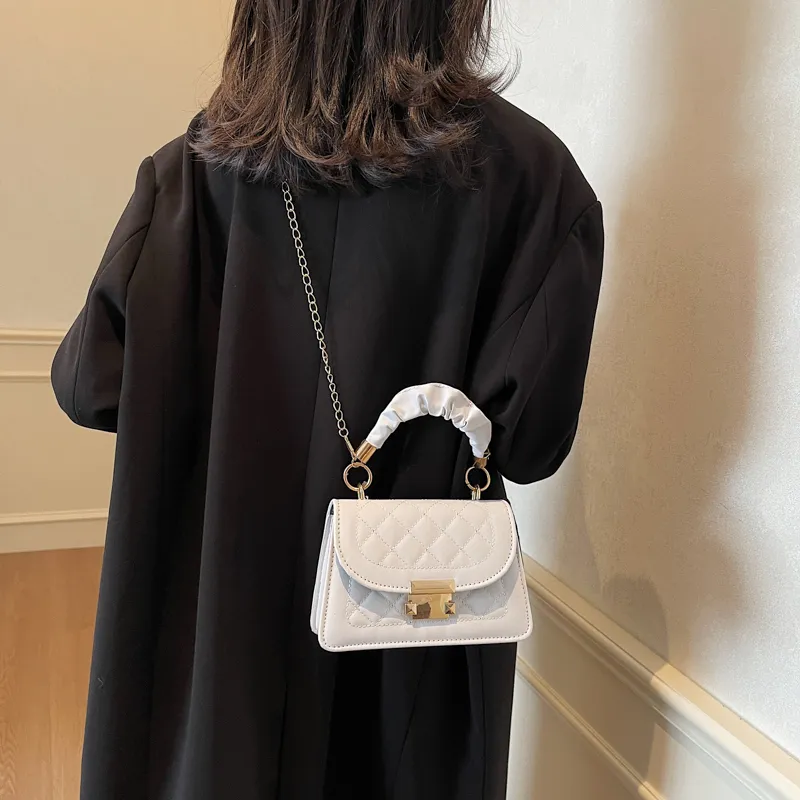Miss Angel PU Crossbody Bag, Shoulder Bag, Outing Bag, Handbag Regular Women's Black/White-4