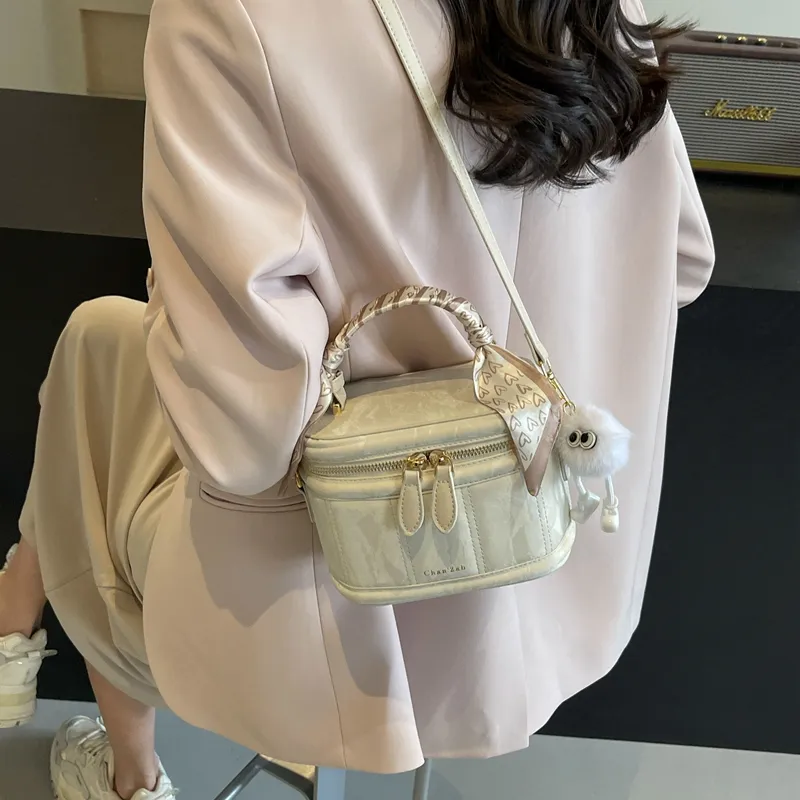 Miss Angel PU Handbag Regular Women's White/Black/Pink-22