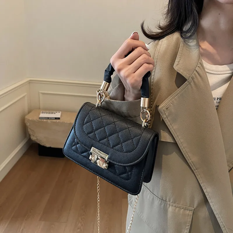 Miss Angel PU Crossbody Bag, Shoulder Bag, Outing Bag, Handbag Regular Women's Black/White-7