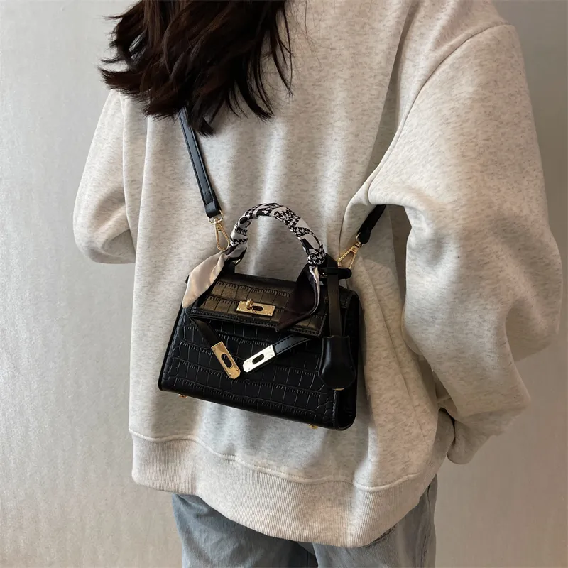 Miss Angel PU Crossbody Handbag Women's Multicolor-16